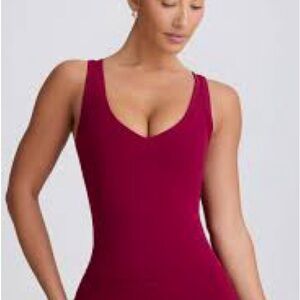 Bo + Tee Soft Active V Neck Tank Top in Burgundy